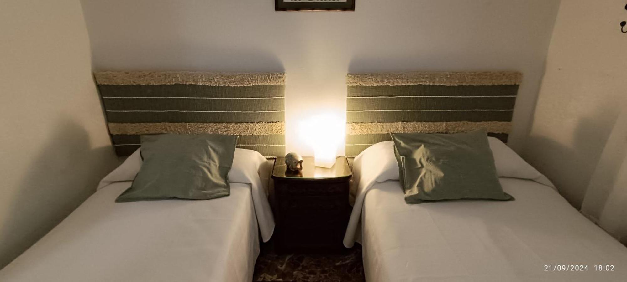 Amplio Plaza Nueva Apartment Seville